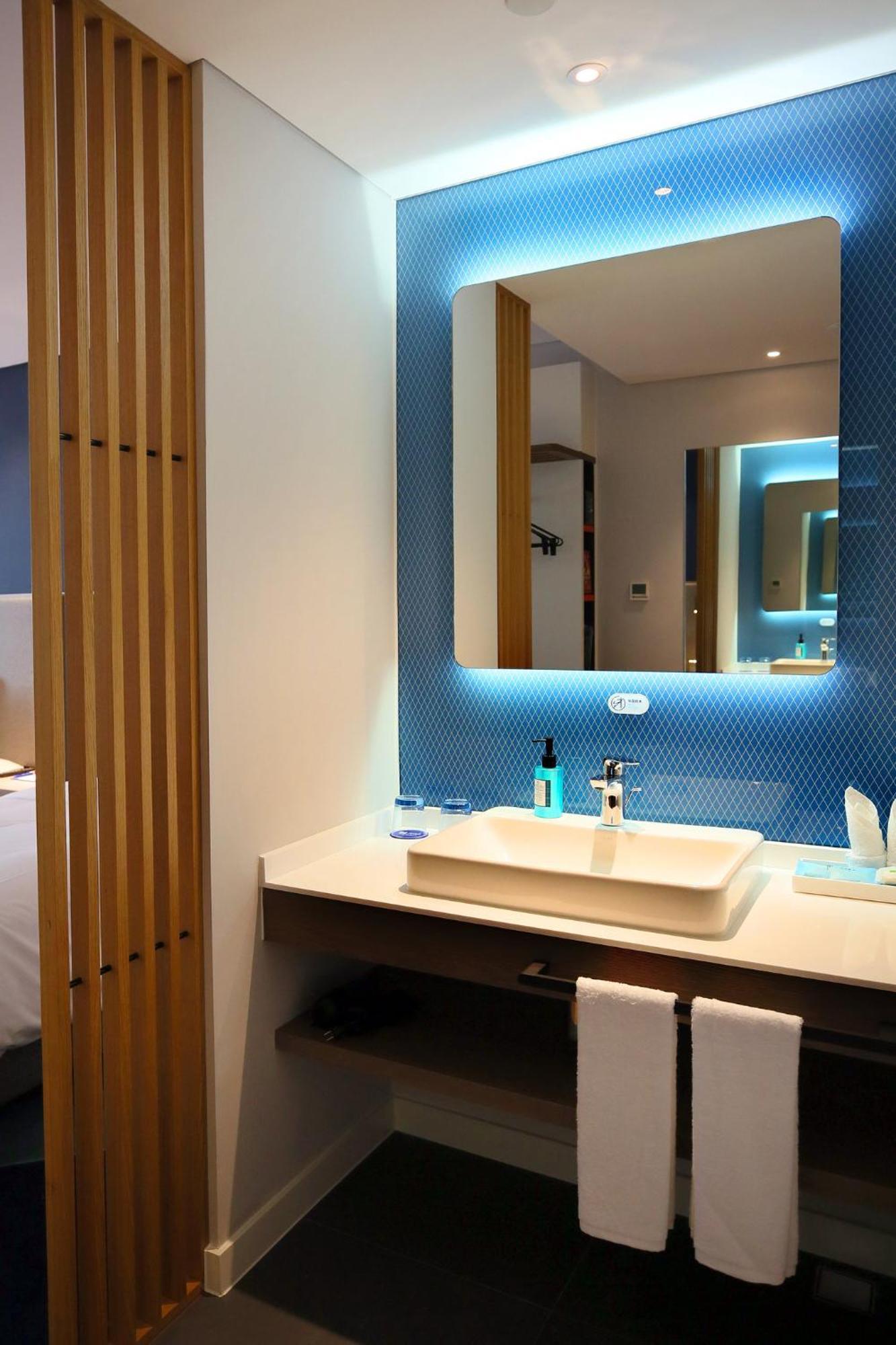 Holiday Inn Express Chengdu North Railway Station By Ihg - Near Panda Base, Near Chunxi Road Εξωτερικό φωτογραφία