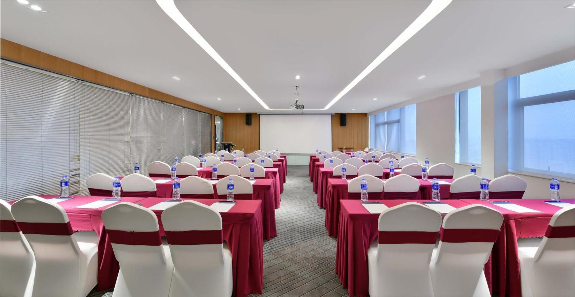 Holiday Inn Express Chengdu North Railway Station By Ihg - Near Panda Base, Near Chunxi Road Εξωτερικό φωτογραφία