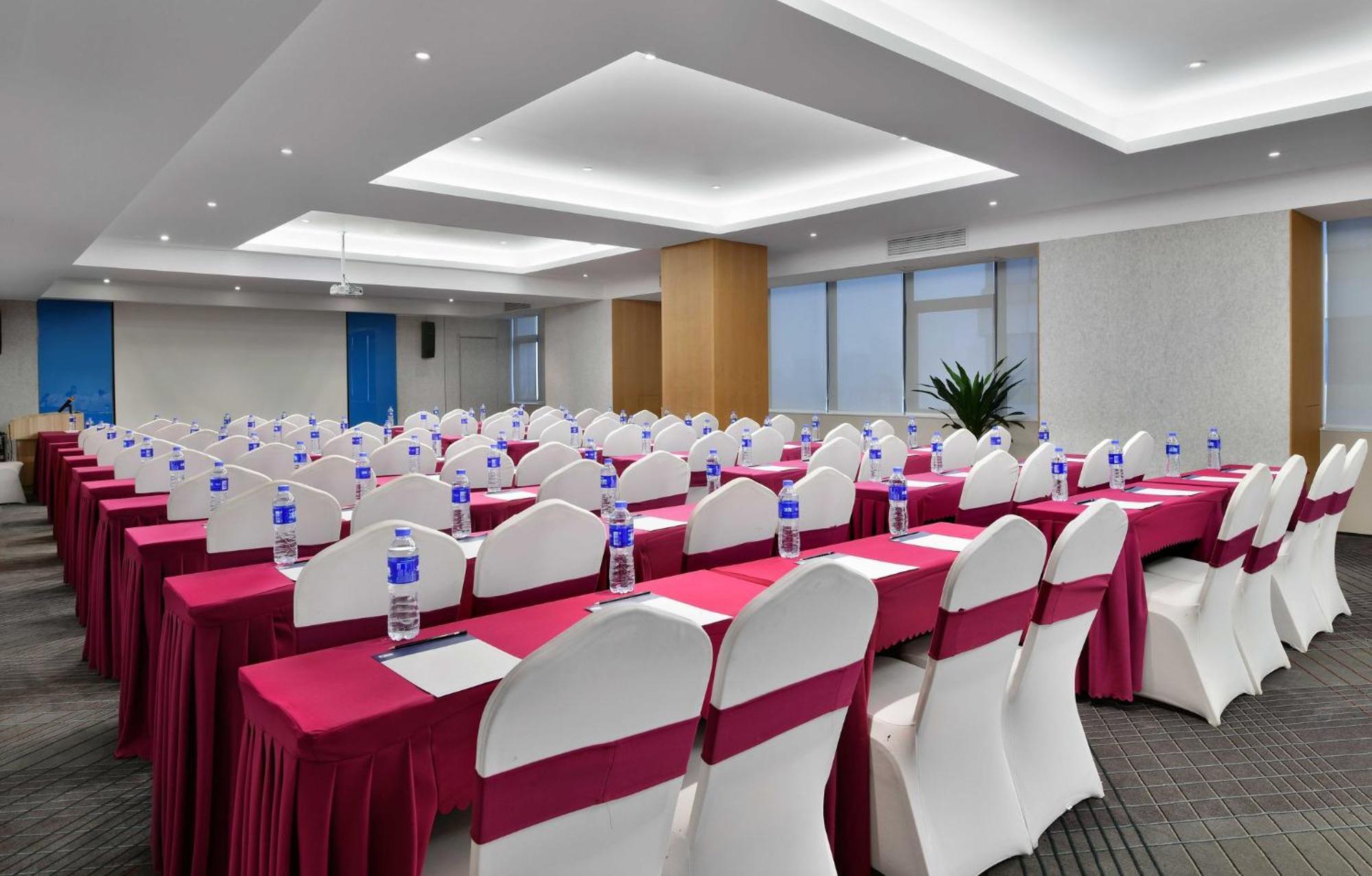 Holiday Inn Express Chengdu North Railway Station By Ihg - Near Panda Base, Near Chunxi Road Εξωτερικό φωτογραφία